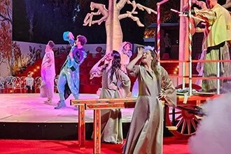 Performer dello spettacolo Pinocchio Back to Wood in scena a This Is Wonderland Roma 2024
